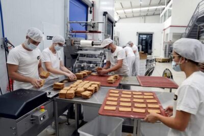 SOLICITAN EMPACADORES PARA FABRICA DE GALLETAS , PART TIME Y FULL TIME | EMPLEOS 2025