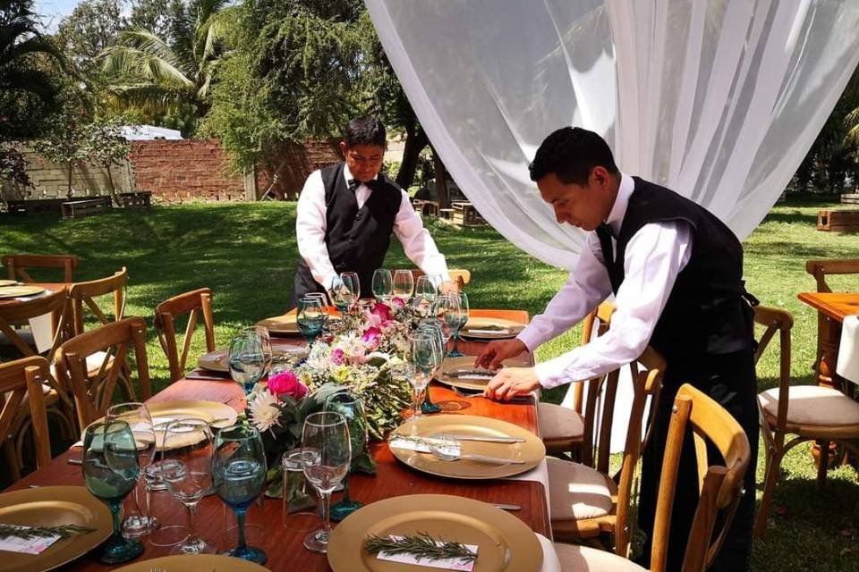 EMPLEOS PARA PUESTOS EN RESTAURANTES 2025 |