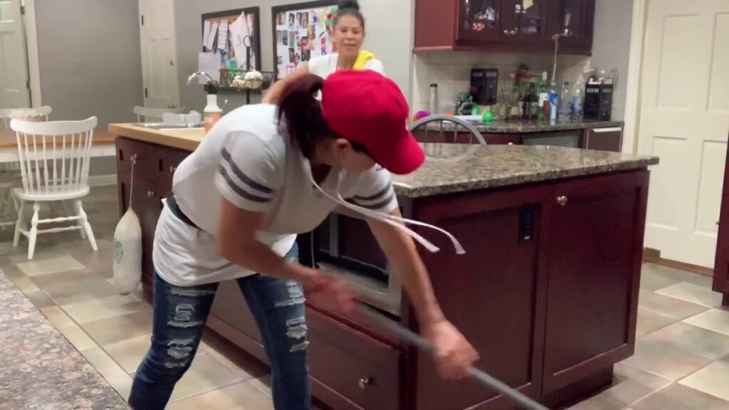 SE REQUIERE 2 PERSONAS PARA LIMPIEZA EN HORARIOS MATUTINOS | EMPLEOS 2026